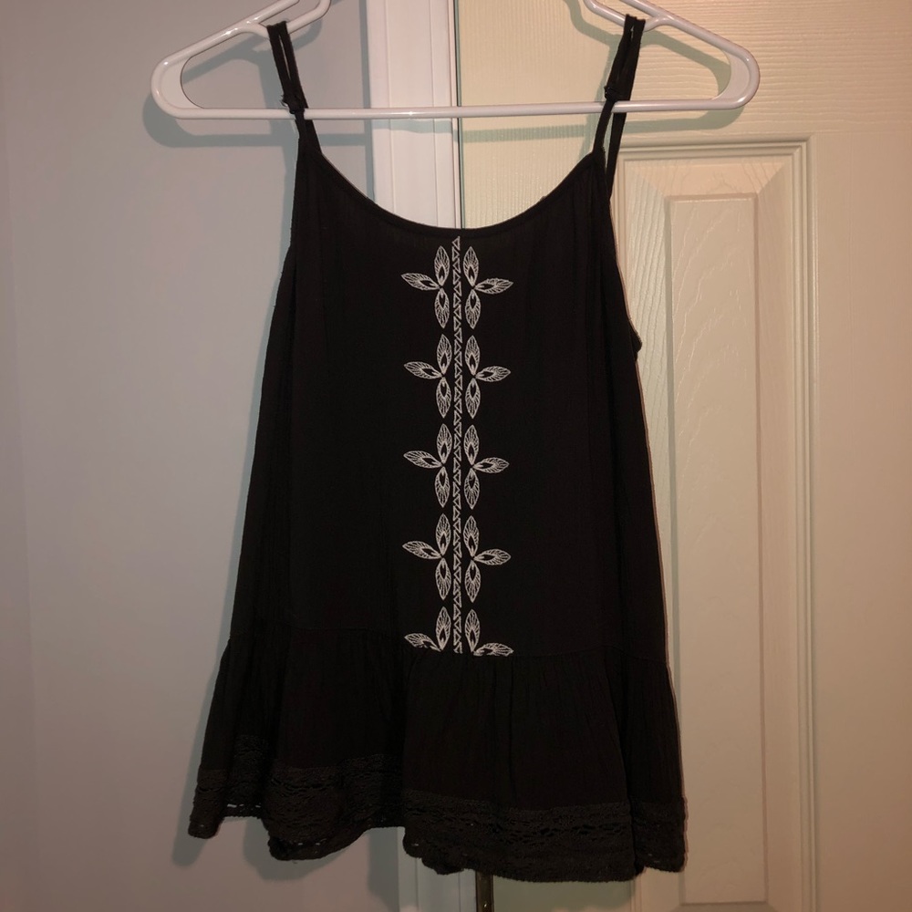 Tank top with floral embroidery